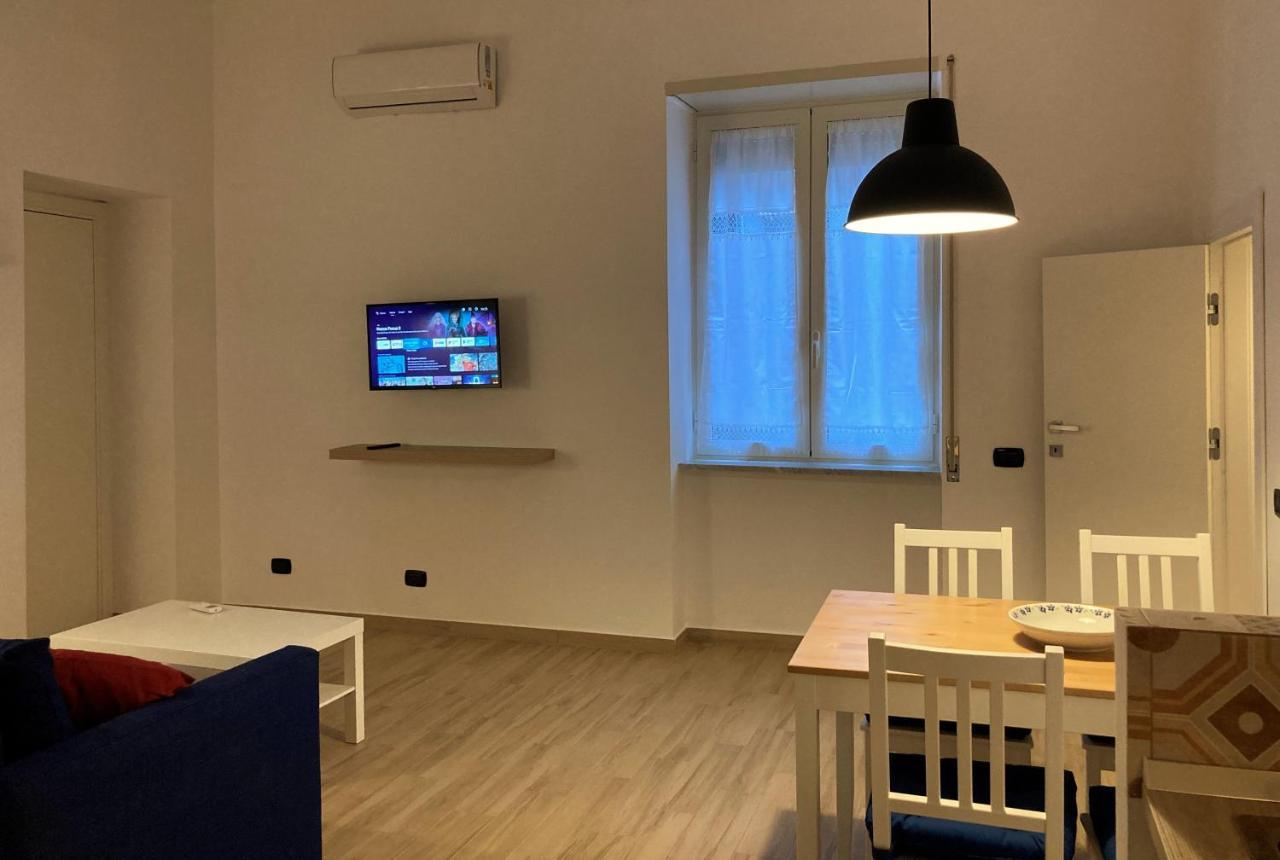La Casa Blu Nel Cuore Storico Di Napoli Εξωτερικό φωτογραφία