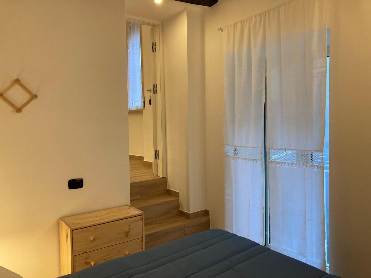 La Casa Blu Nel Cuore Storico Di Napoli Εξωτερικό φωτογραφία