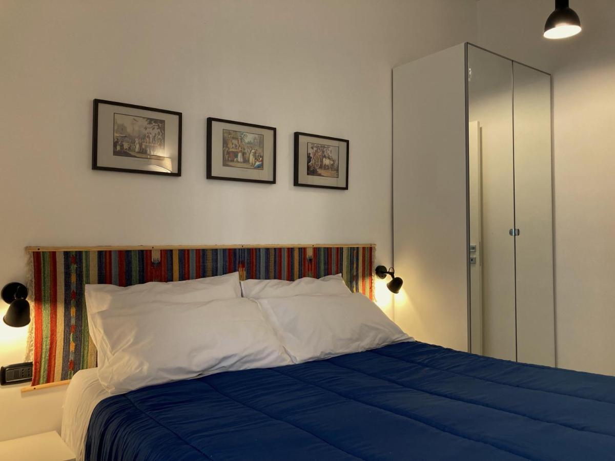 La Casa Blu Nel Cuore Storico Di Napoli Εξωτερικό φωτογραφία